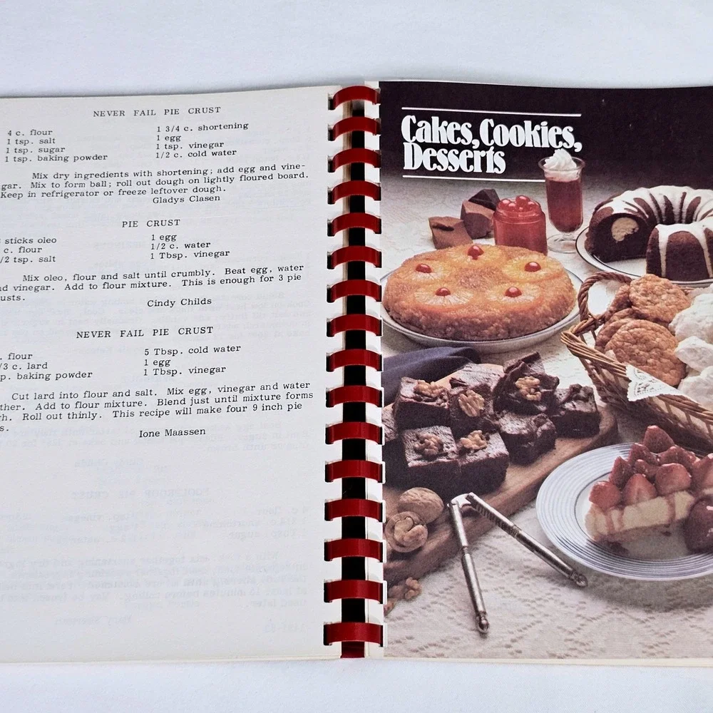 Vintage Our Favorite Recipes Cookbook Minnesota Rubber Company‎ Spiral Bound